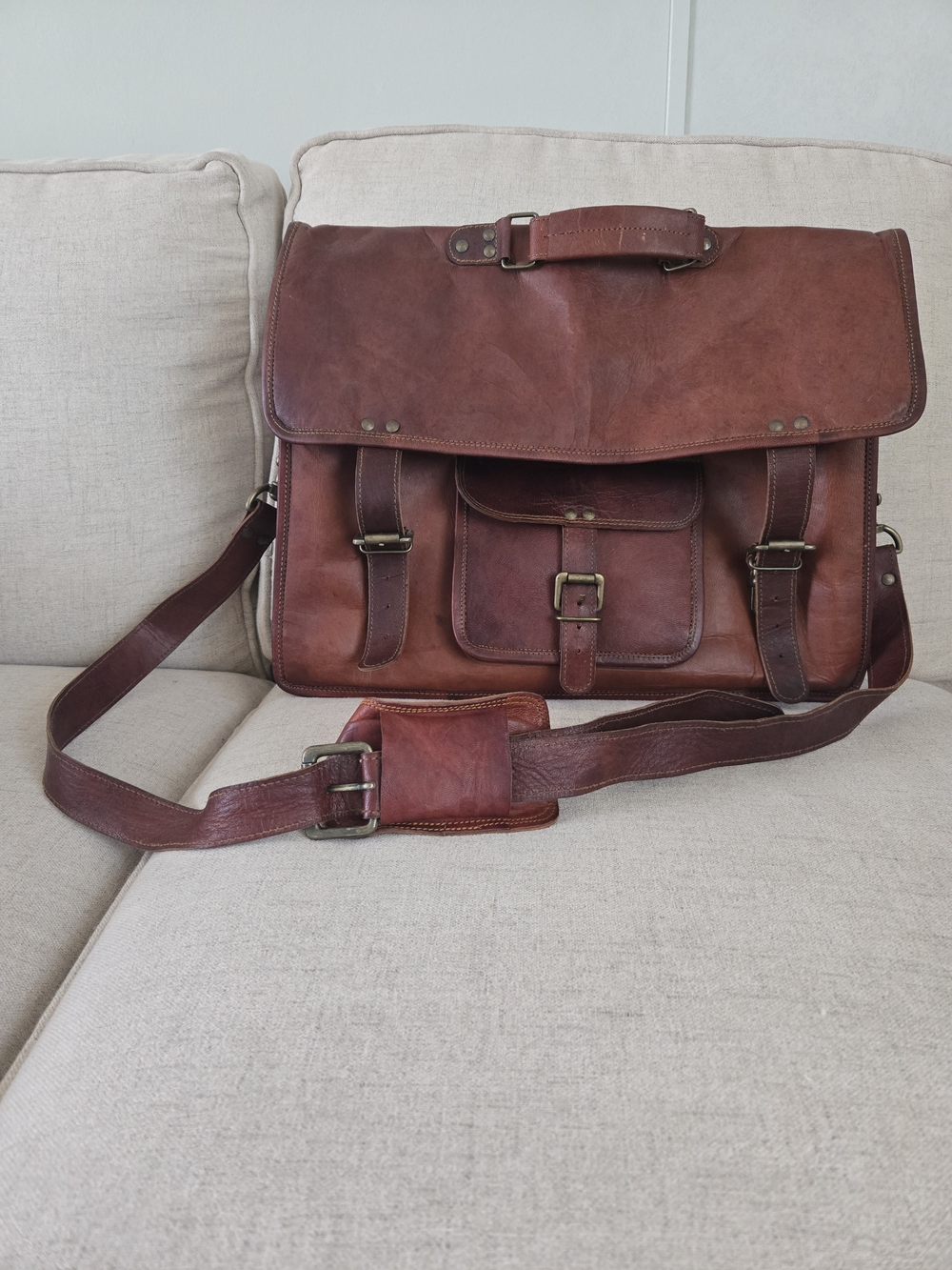 Komal's Passion Leather Large Buffalo Leather Messenger Bag 17"